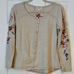 Sundance Embroidered Oatmeal Henley Top with Embroidered Floral Accents Size S